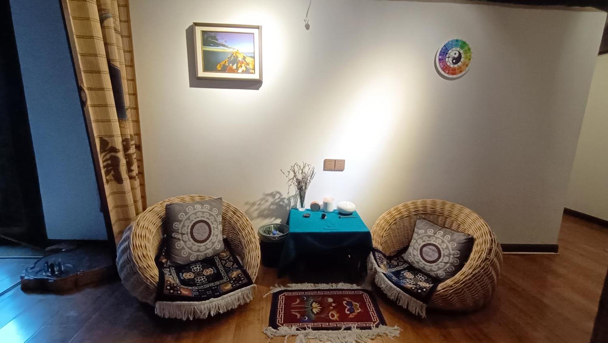 Energy Space Healing Inn Shangri-La Esterno foto