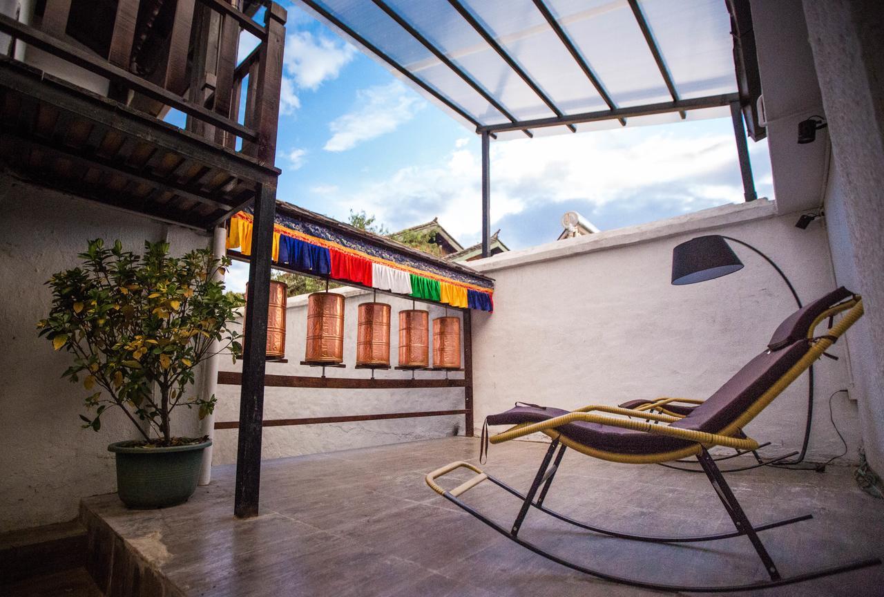 Energy Space Healing Inn Shangri-La Esterno foto