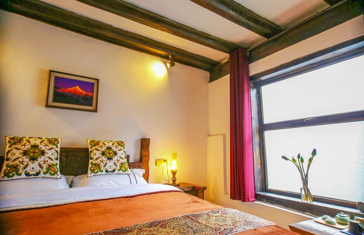 Energy Space Healing Inn Shangri-La Esterno foto