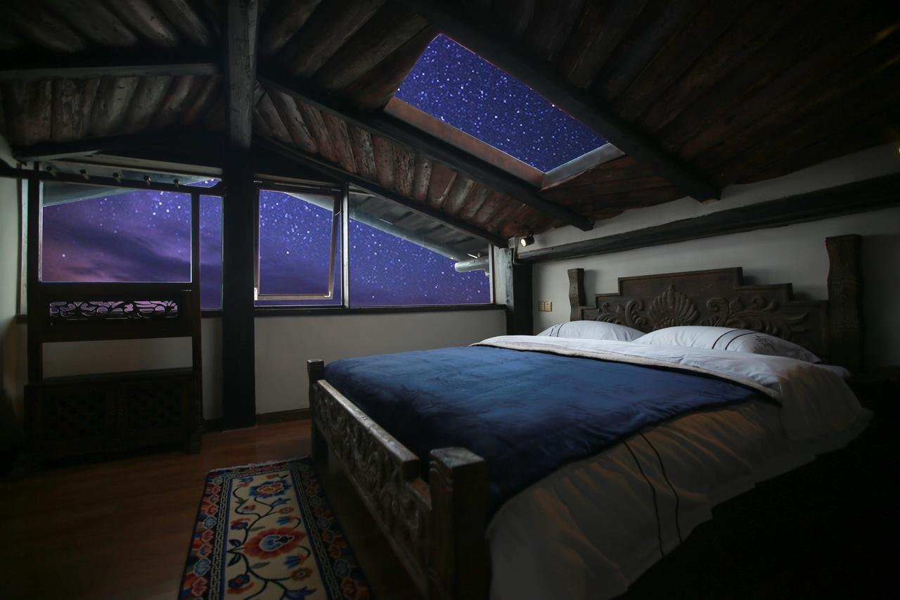Energy Space Healing Inn Shangri-La Esterno foto
